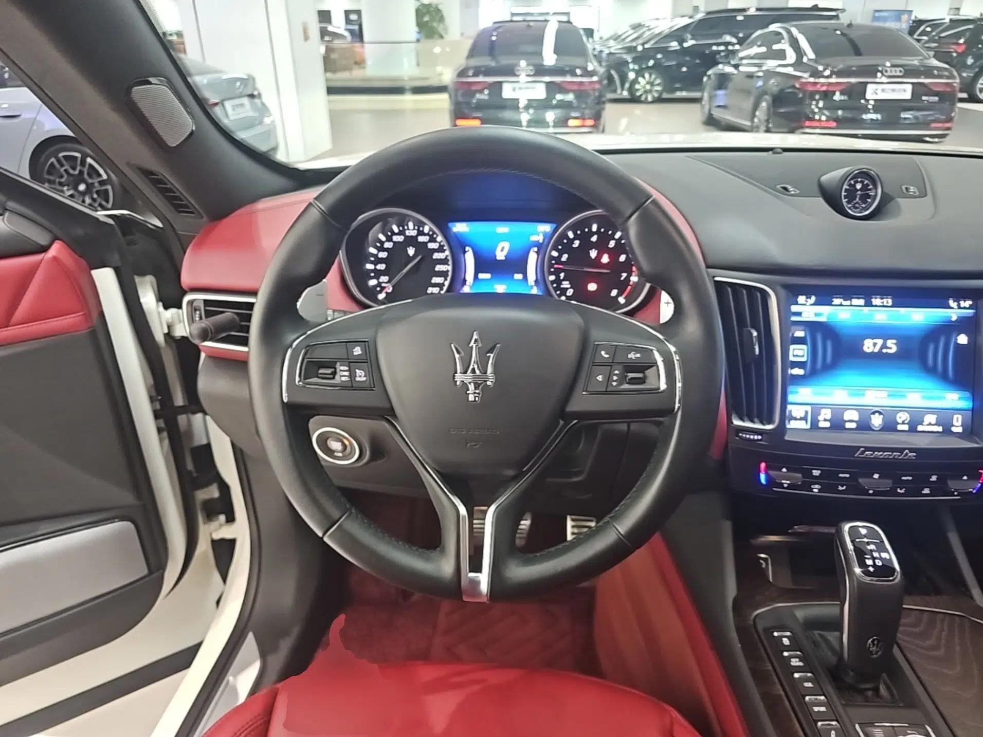 Maserati Levante 2019 3.0T Luxury Edition China VI Standard — миниатюра 13