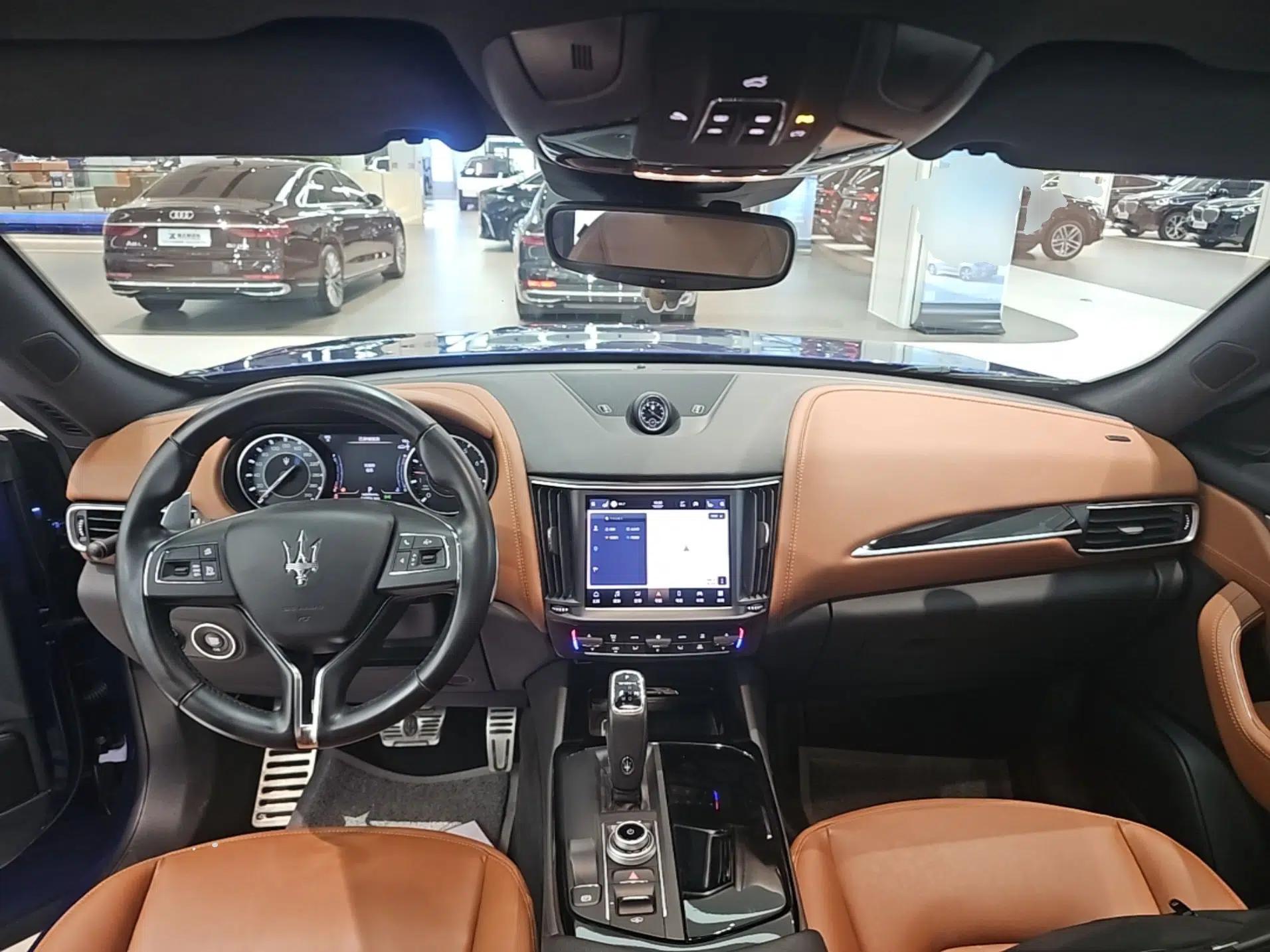 Maserati Levante 2021 3.0T Standard Edition — миниатюра 17