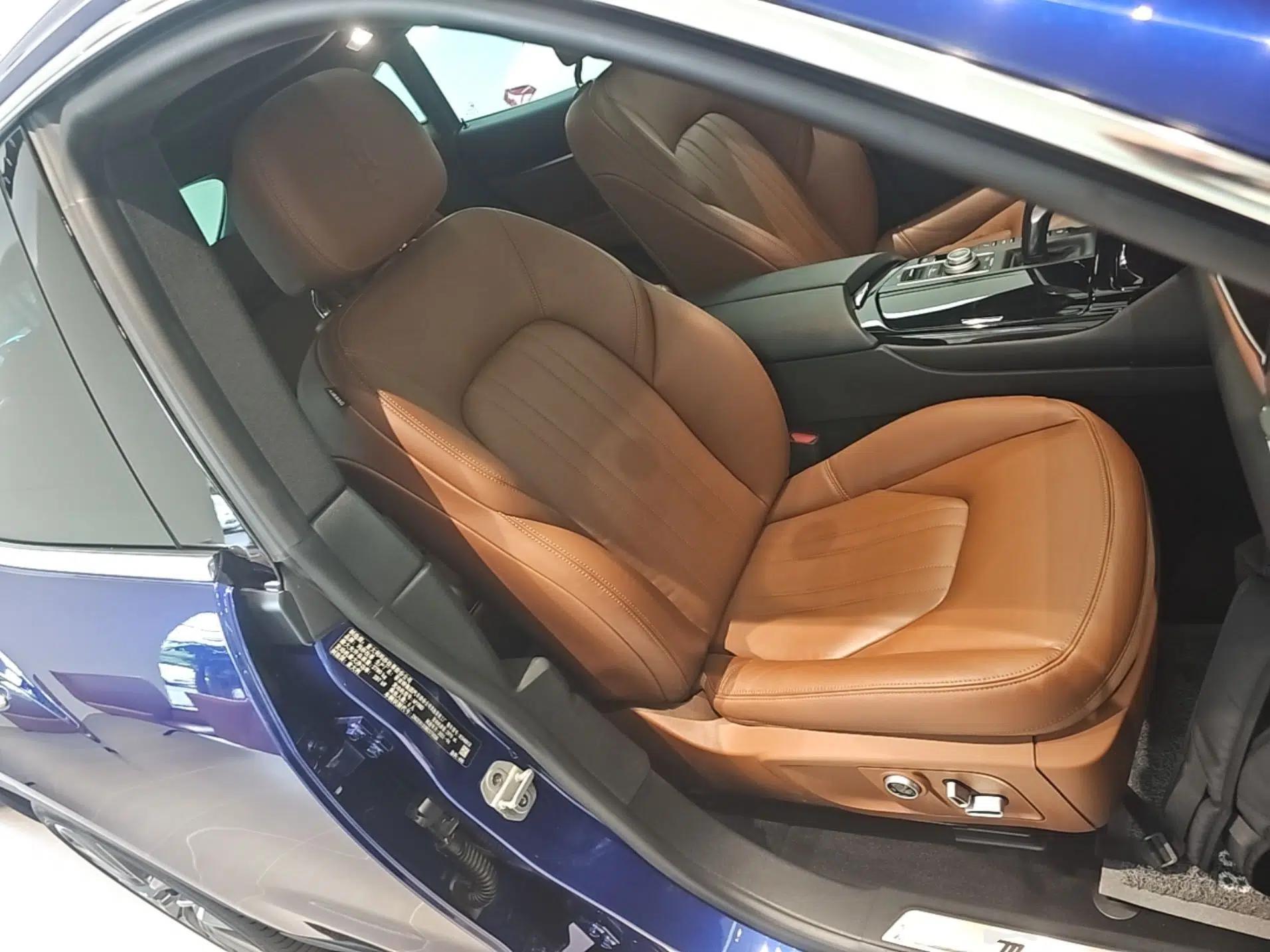 Maserati Levante 2021 3.0T Standard Edition — миниатюра 24