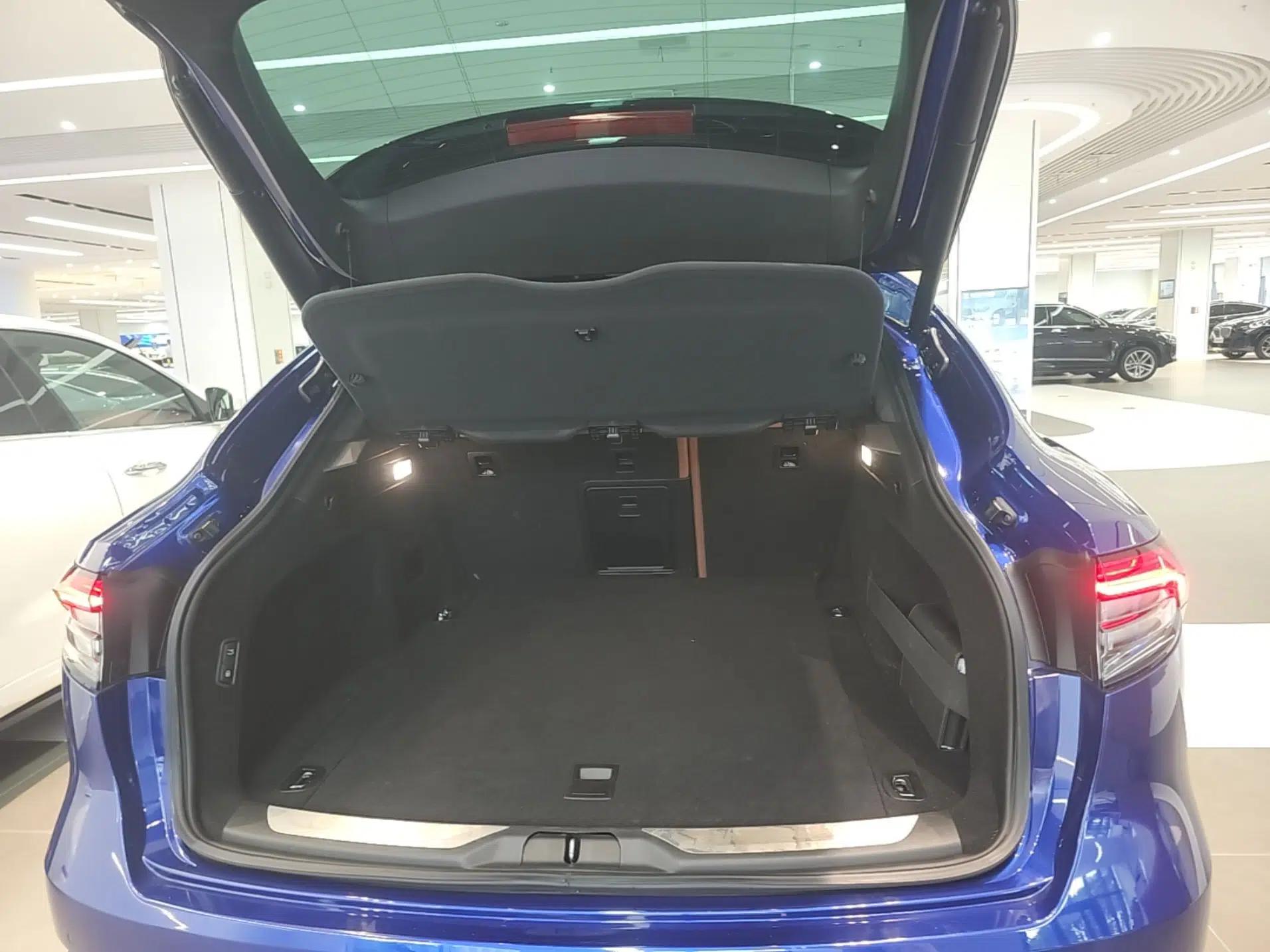 Maserati Levante 2021 3.0T Standard Edition — миниатюра 27