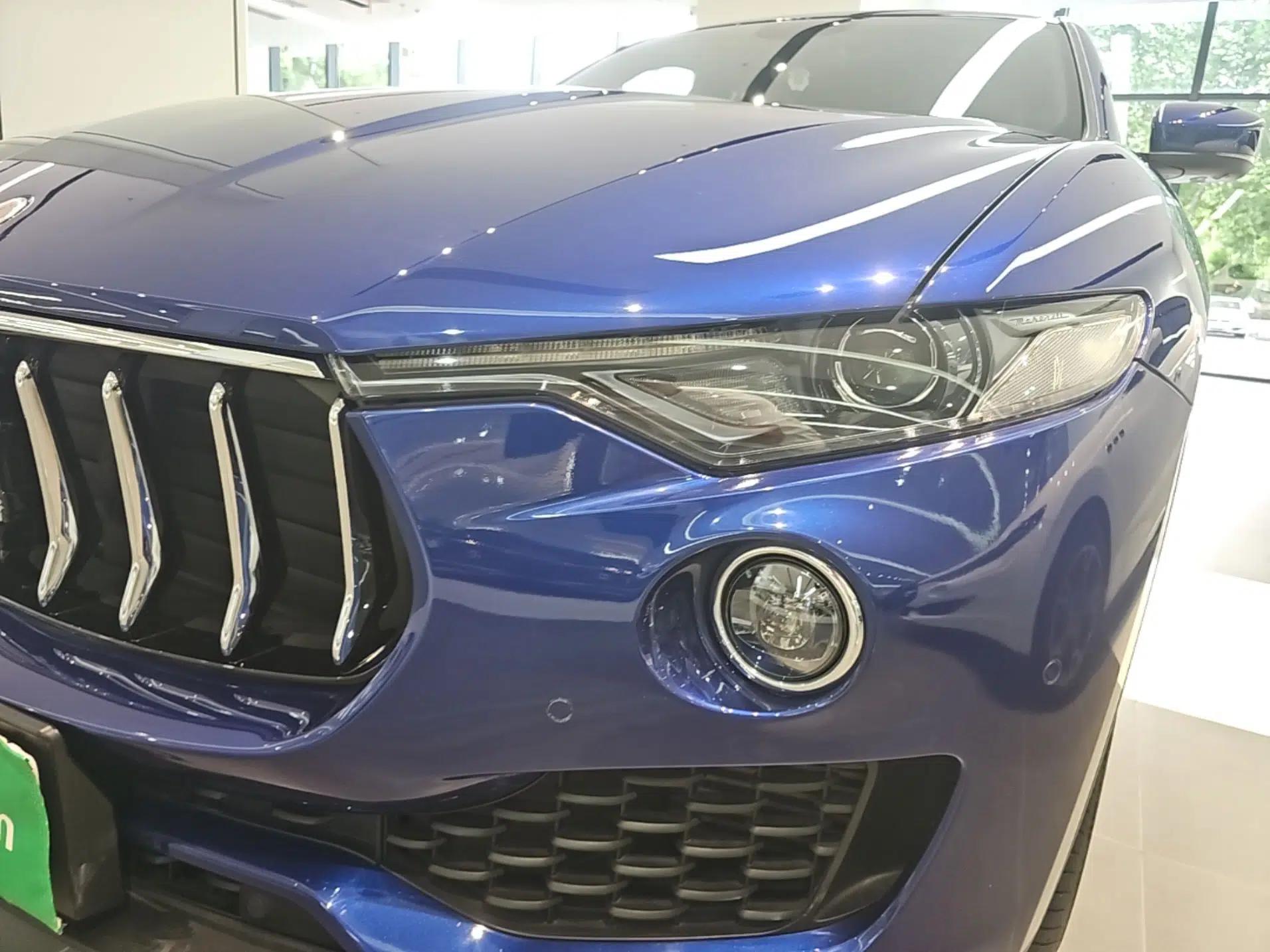 Maserati Levante 2021 3.0T Standard Edition — миниатюра 8