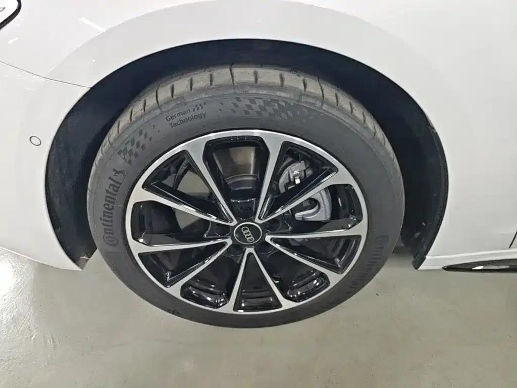 Audi A5L 2026 2.0T Sport Plus — миниатюра 23
