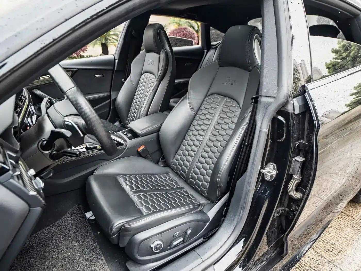 Audi RS 5 2023 RS 5 2.9T Sportback Dark Gold Edition — миниатюра 4
