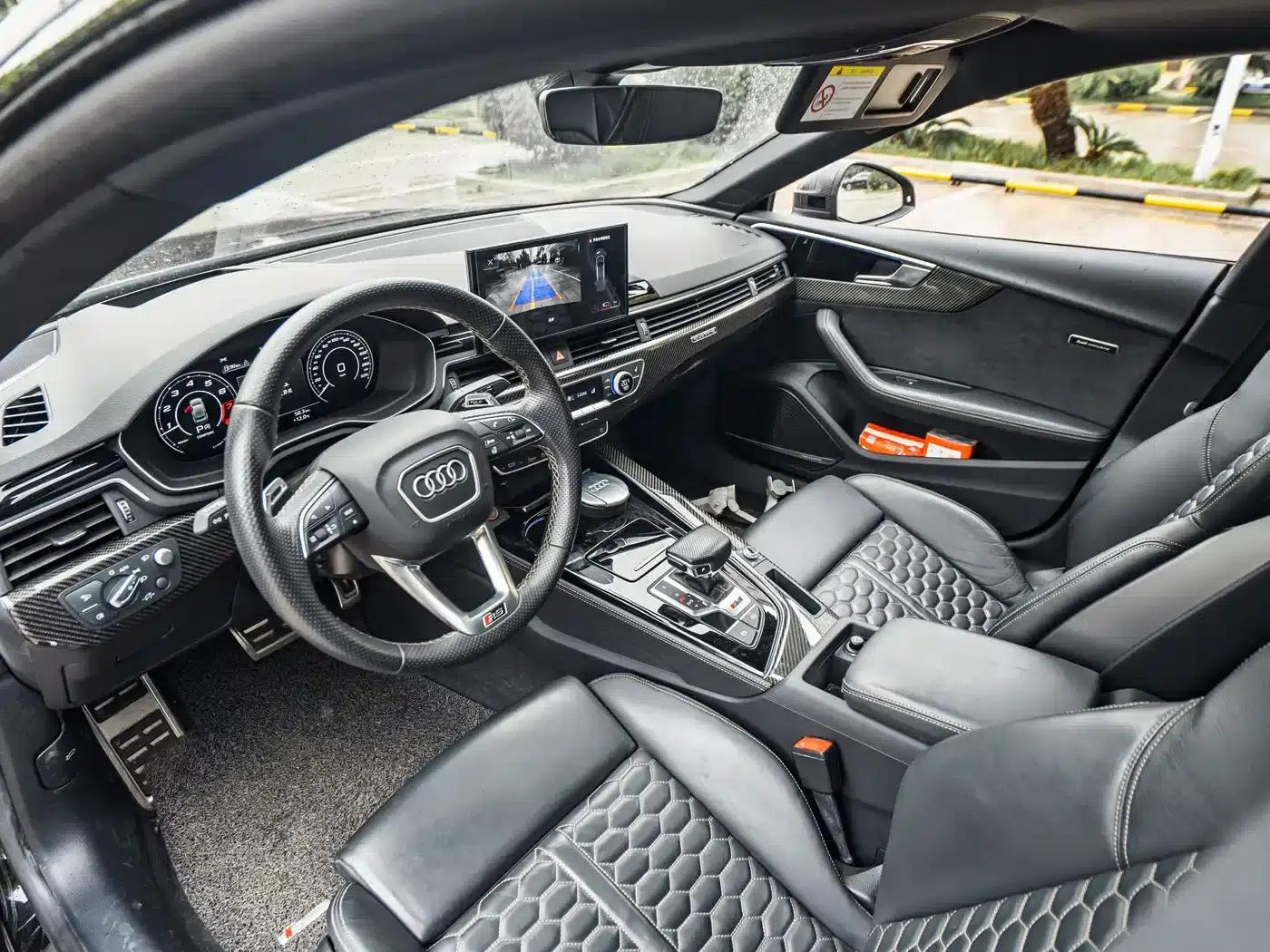 Audi RS 5 2023 RS 5 2.9T Sportback Dark Gold Edition — миниатюра 5