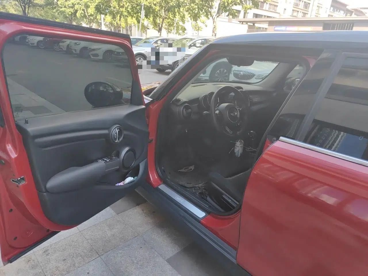MINI 2016 1.5T COOPER Five-Door Edition — миниатюра 16