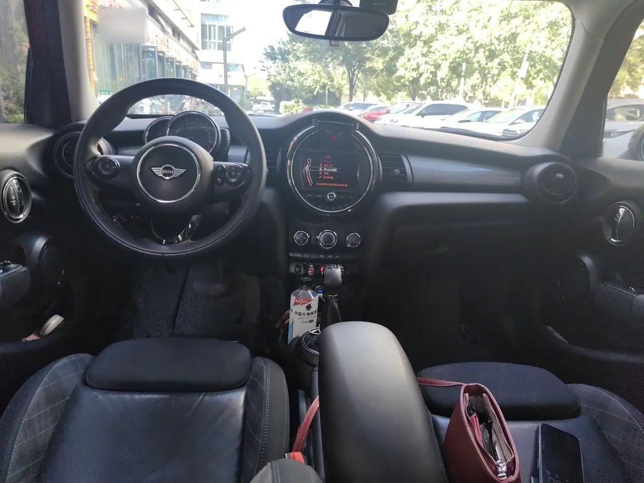 MINI 2016 1.5T COOPER Five-Door Edition — миниатюра 9