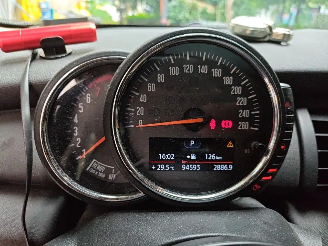 MINI 2016 1.2T ONE Pioneer Edition Five-Door Version — миниатюра 11