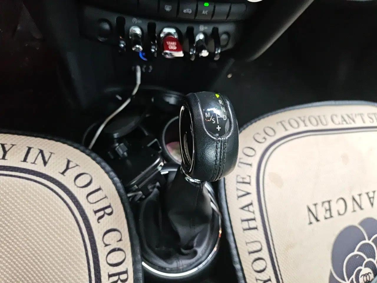 MINI 2016 1.2T ONE Pioneer Edition Five-Door Version — миниатюра 14