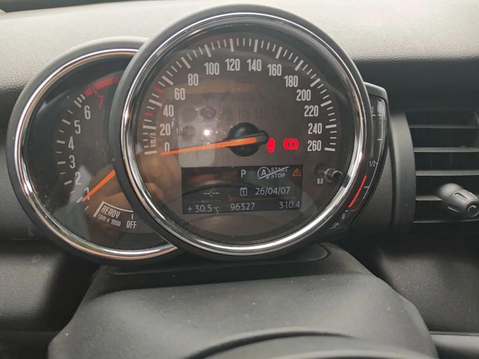 MINI 2016 1.2T ONE Five-Door Edition — миниатюра 19