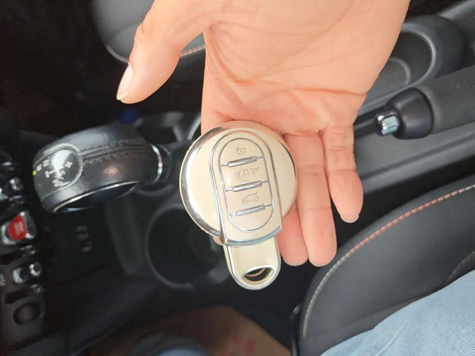 MINI 2016 1.2T ONE Five-Door Edition — миниатюра 28