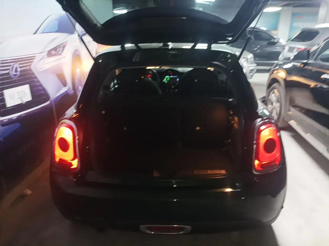 MINI 2016 1.2T ONE Pioneer Edition — миниатюра 22