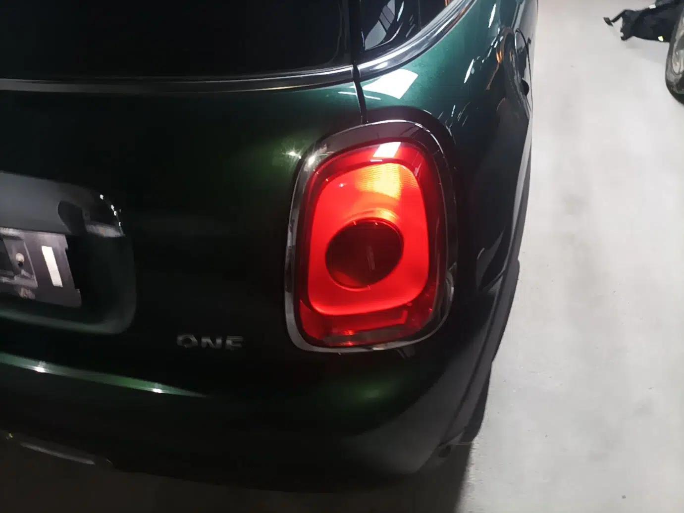 MINI 2016 1.2T ONE Pioneer Edition — миниатюра 9