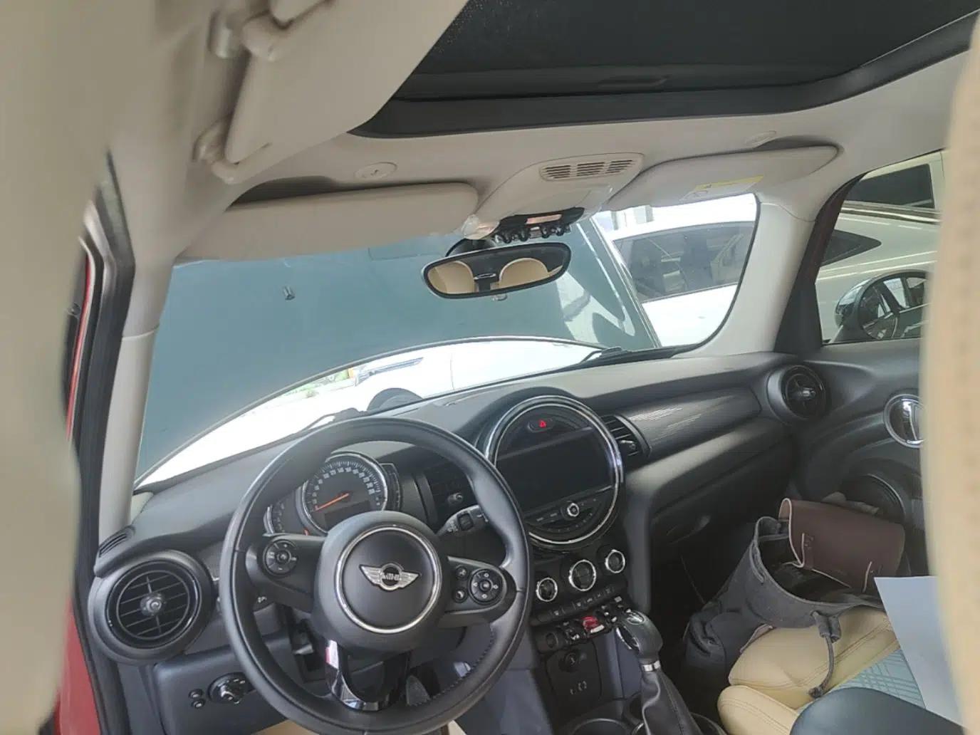 MINI 2016 1.5T COOPER Pioneer Edition Five-Door Model — миниатюра 29