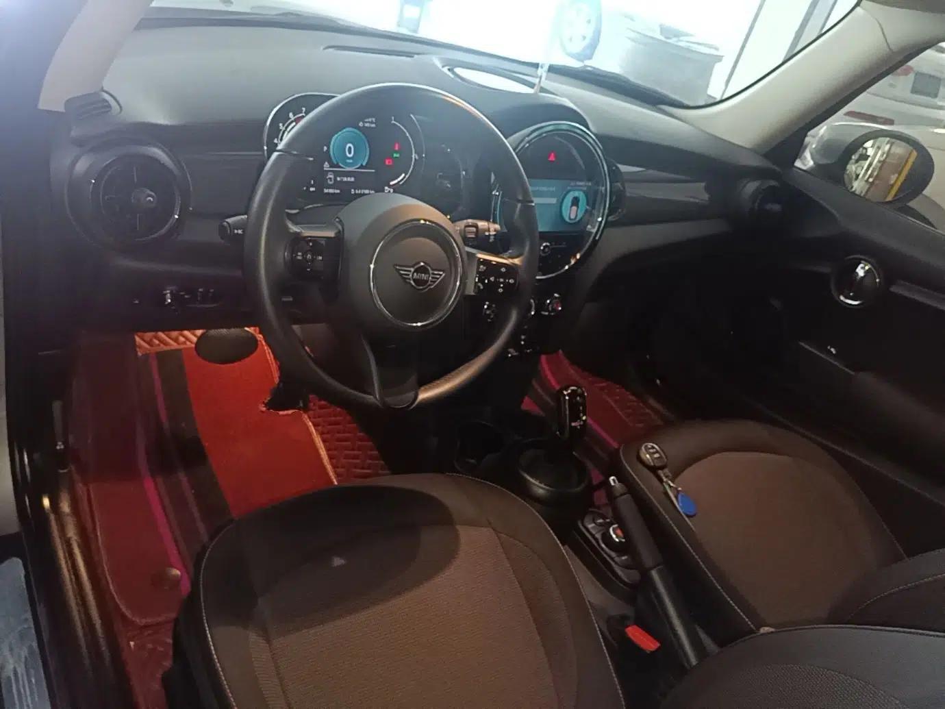 MINI 2023 1.5T ONE — миниатюра 17