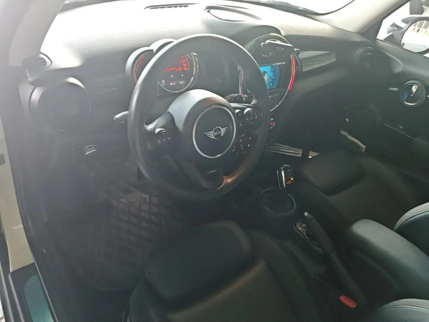 MINI 2018 2.0T COOPER S Classic Edition — миниатюра 12