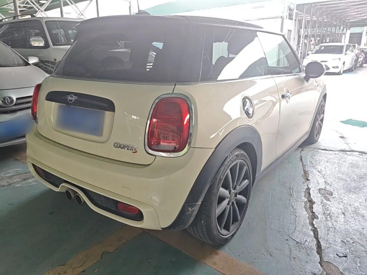 MINI 2018 2.0T COOPER S Classic Edition — миниатюра 6