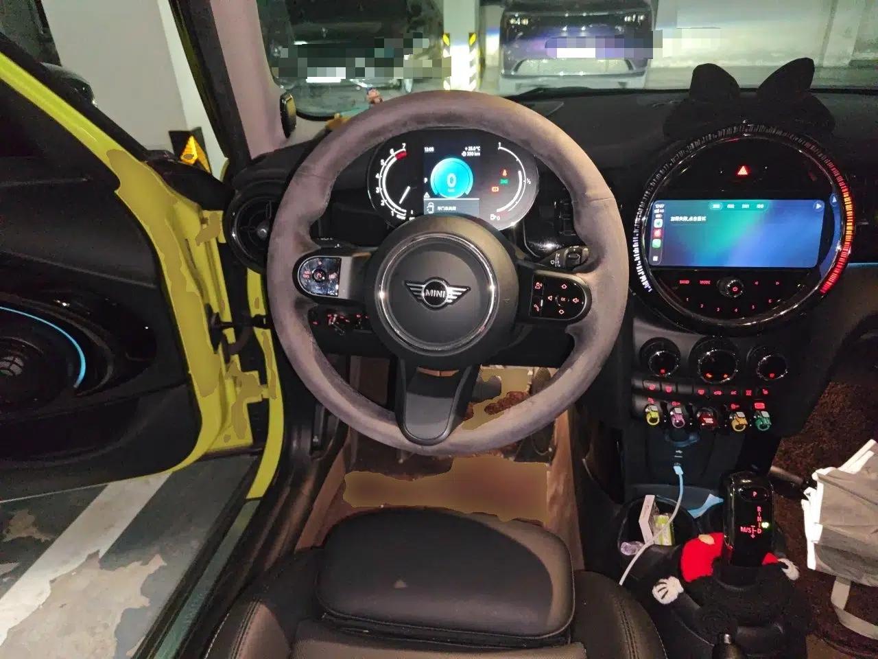 MINI 2023 1.5T COOPER Artist Five-Door Edition — миниатюра 10