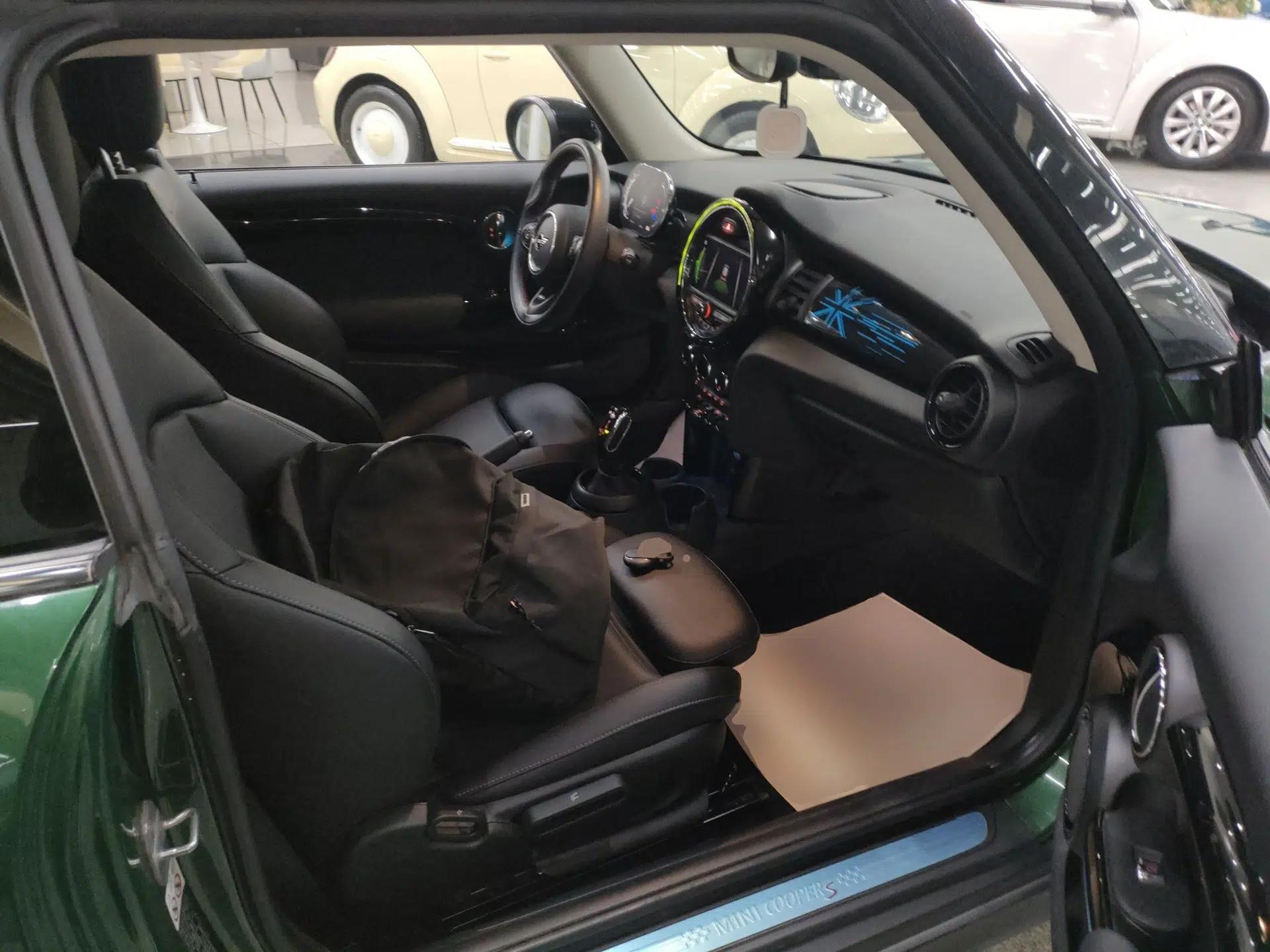 MINI 2021 2.0T COOPER S Classic Edition — миниатюра 17