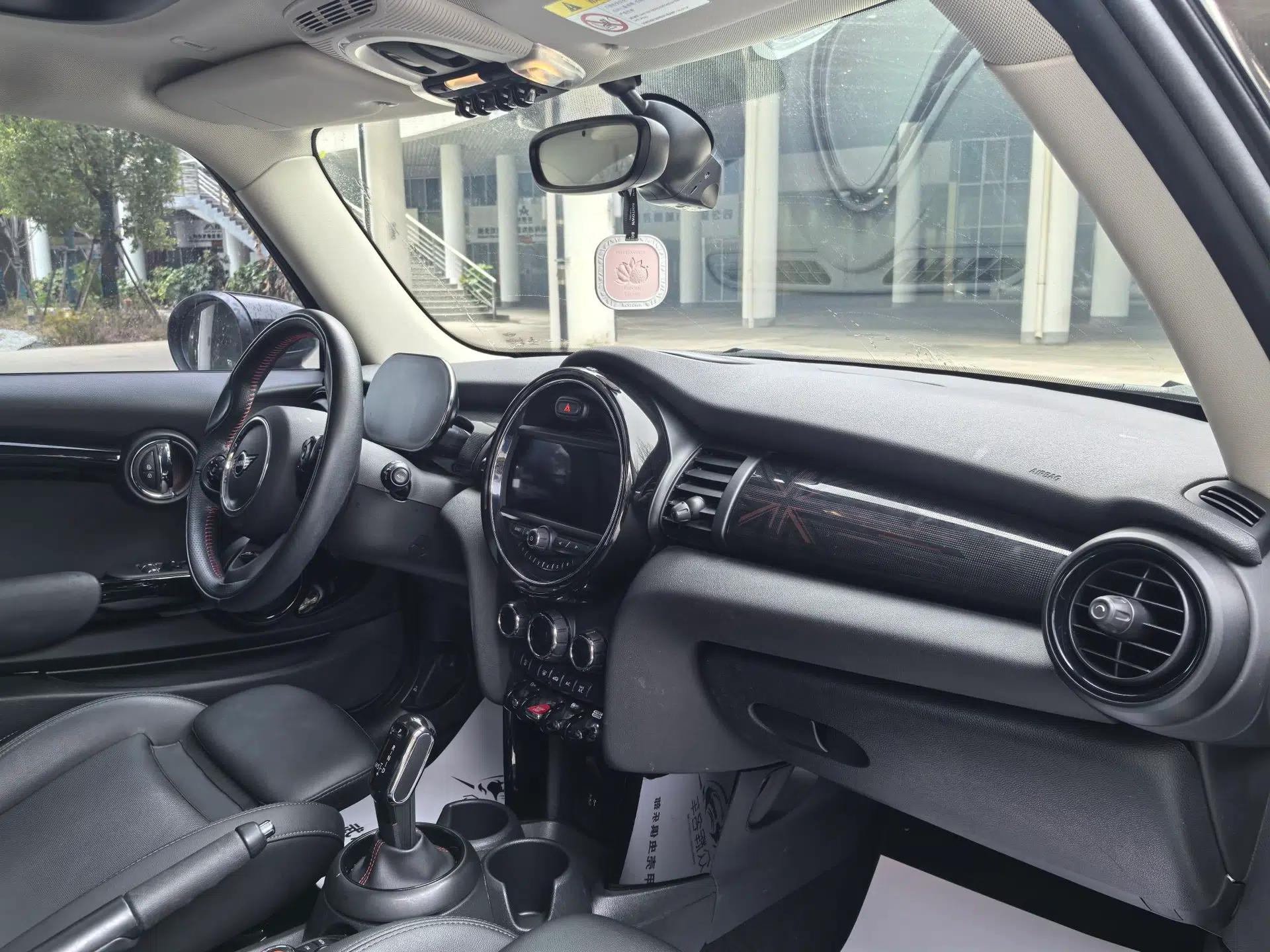 MINI 2021 2.0T COOPER S Classic Edition — миниатюра 23