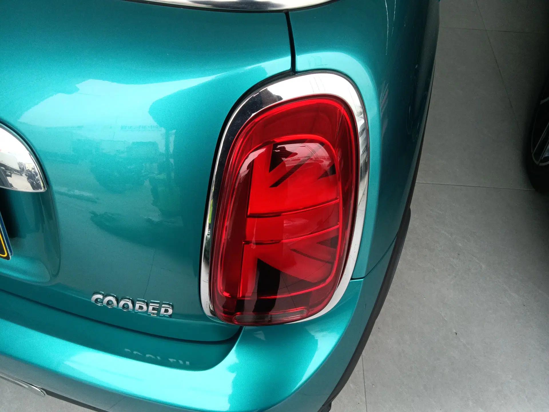 MINI 2019 1.5T COOPER CABRIO Artist — миниатюра 9