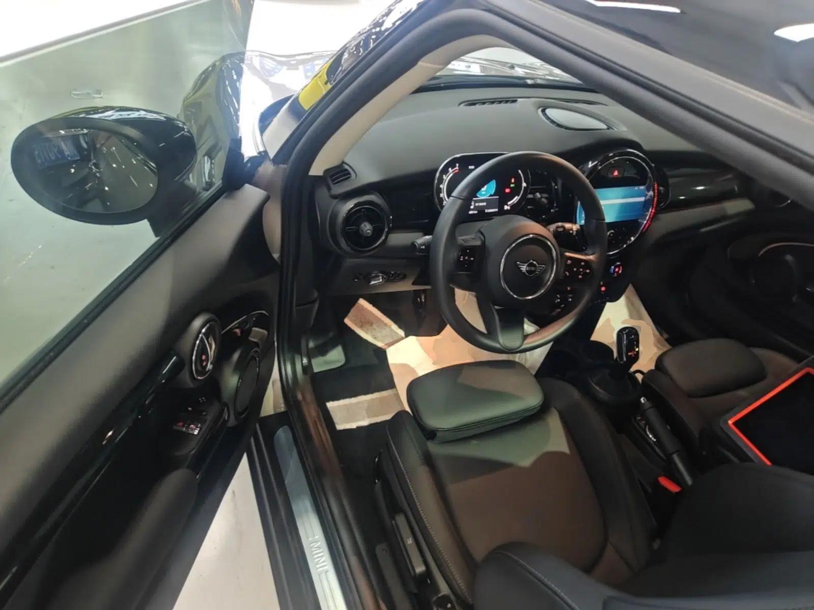 MINI 2023 Updated 1.5T COOPER Artist — миниатюра 18