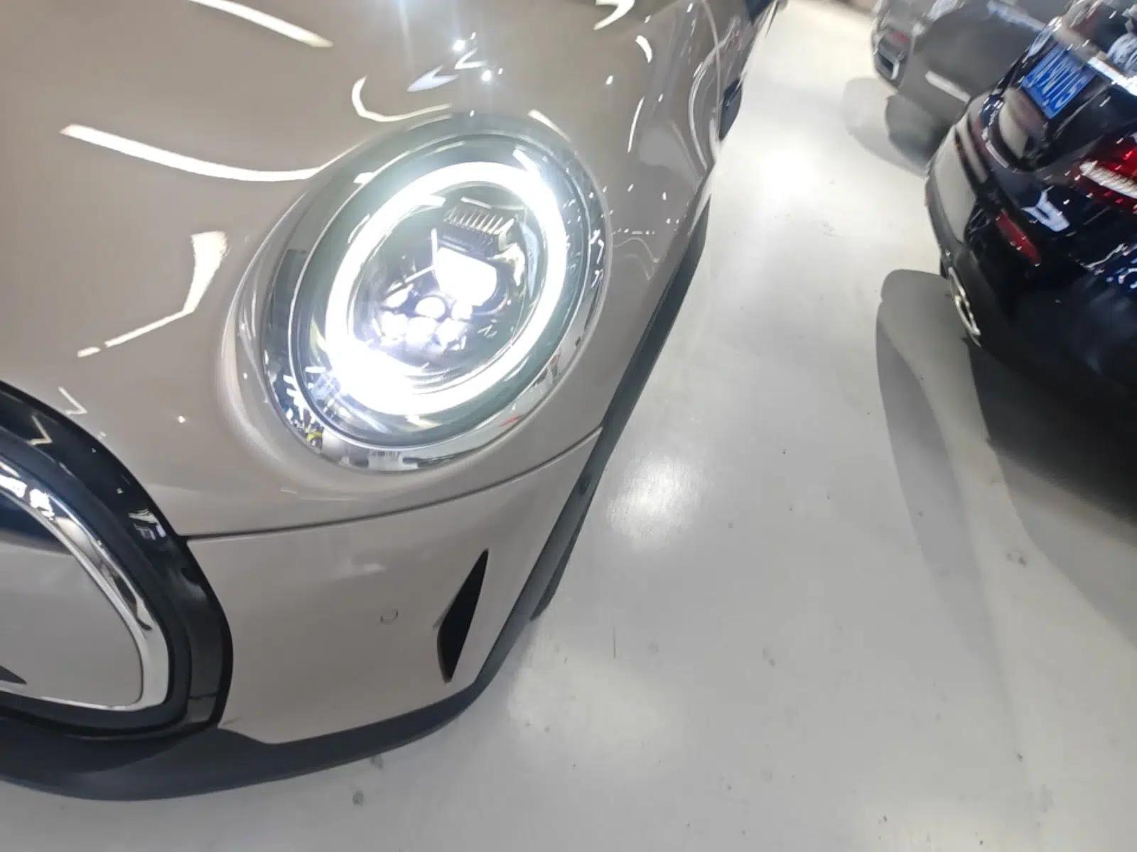 MINI 2023 Updated 1.5T COOPER Artist — миниатюра 8
