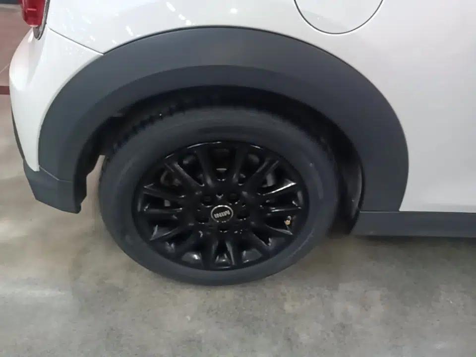 MINI 2023 1.5T ONE — миниатюра 11