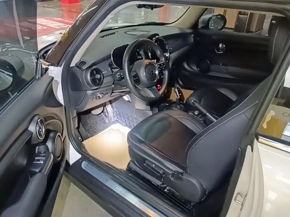 MINI 2023 1.5T ONE — миниатюра 18