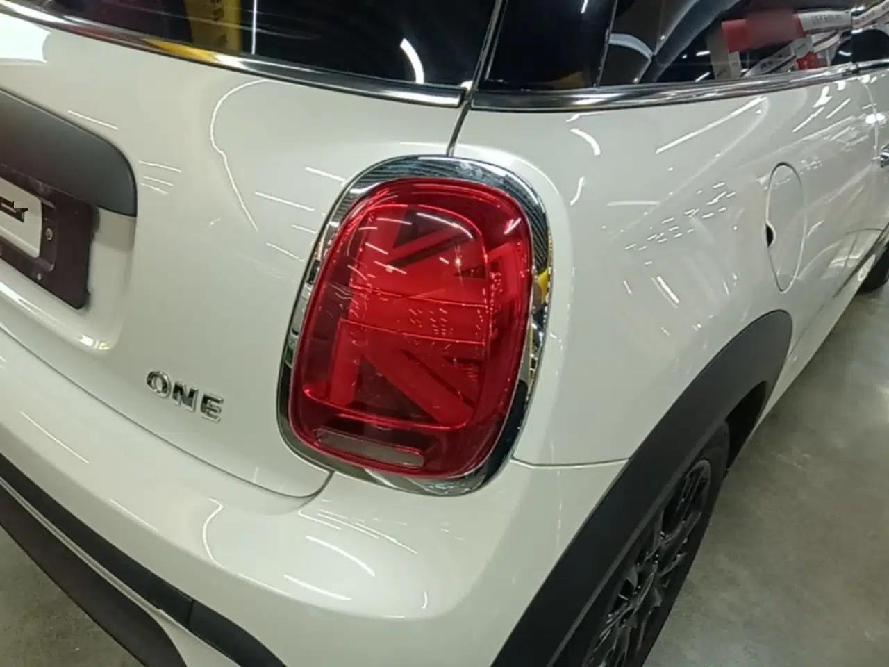 MINI 2023 1.5T ONE — миниатюра 9