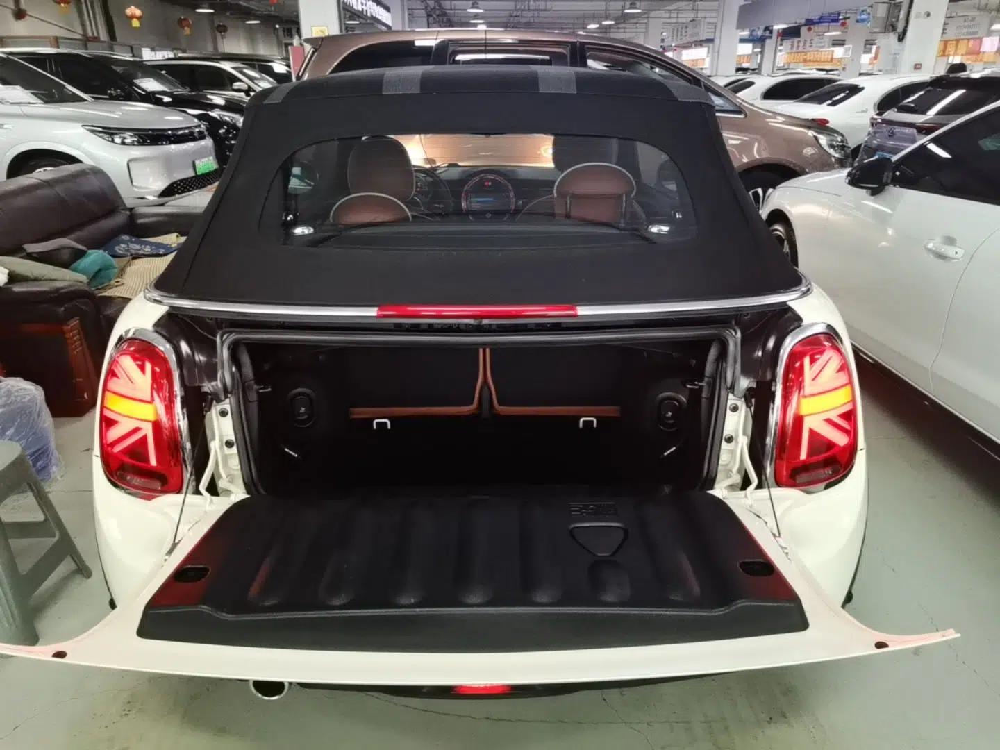 MINI 2019 1.5T COOPER CABRIO Artist — миниатюра 22