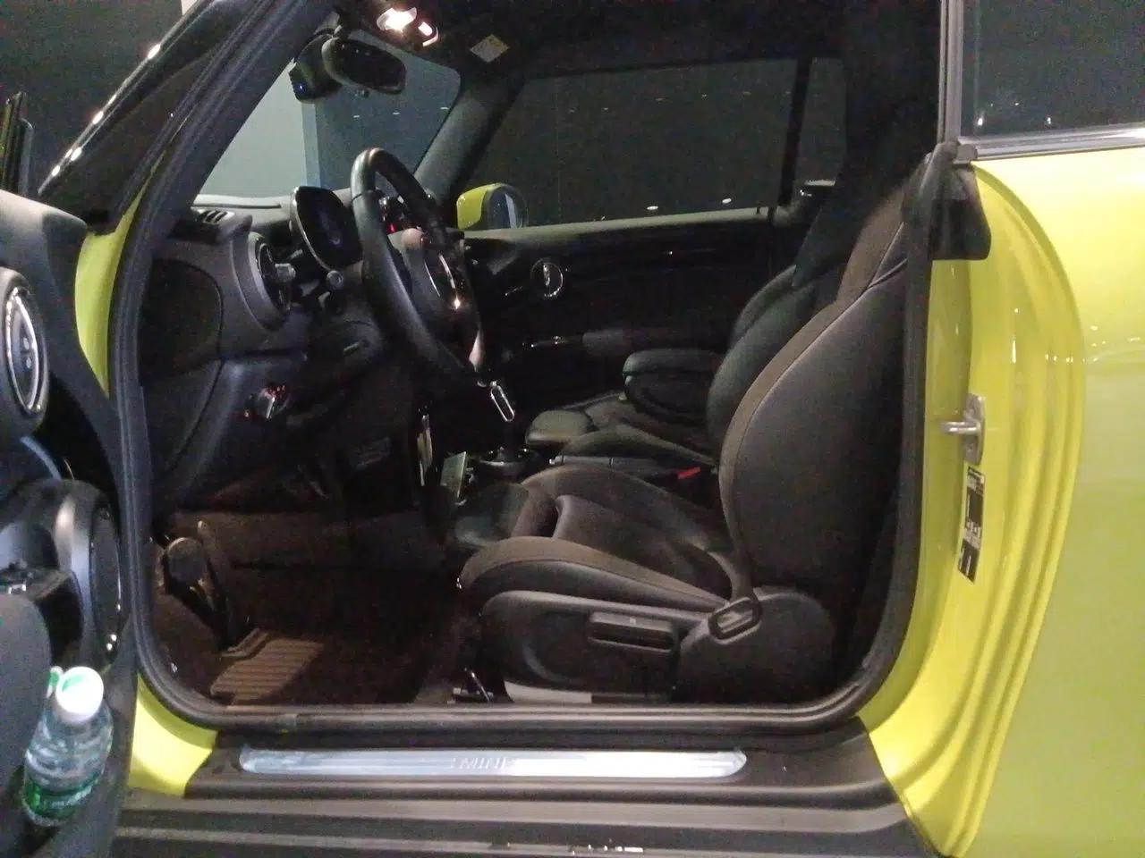 MINI 2023 Revised 1.5T COOPER CABRIO Artist — миниатюра 15