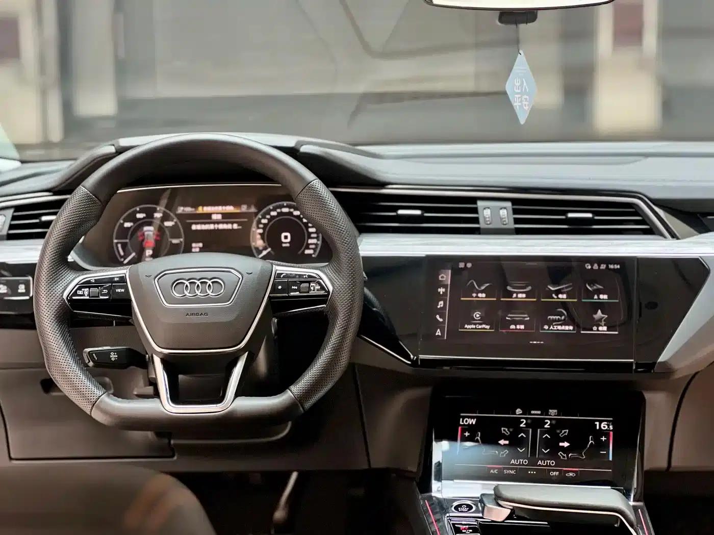 Audi e-tron 2021 50 quattro Premium Edition — миниатюра 8