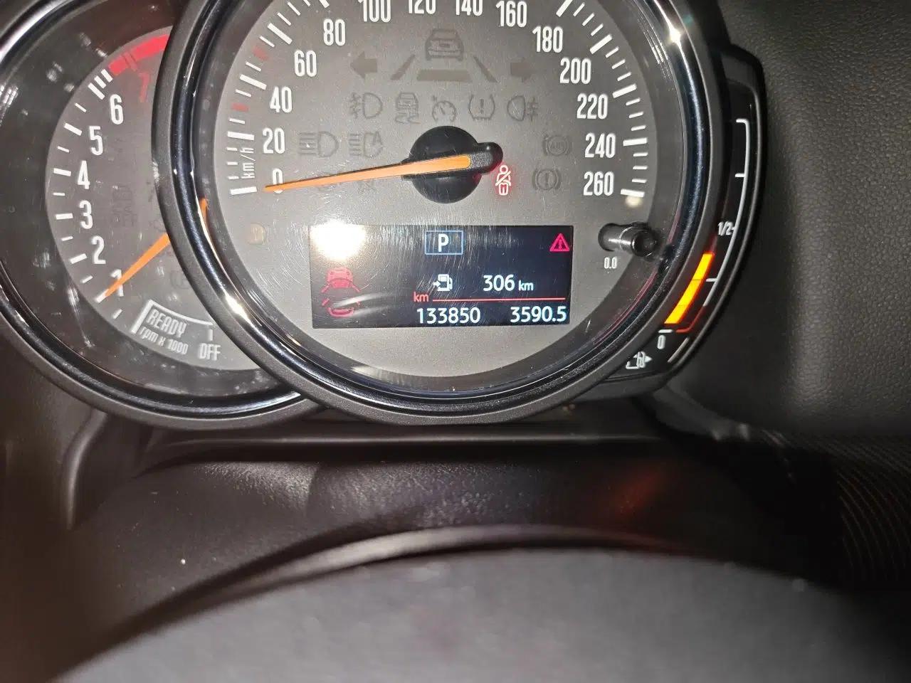 MINI Countryman 2018 1.5T COOPER ALL4 Artist — миниатюра 12