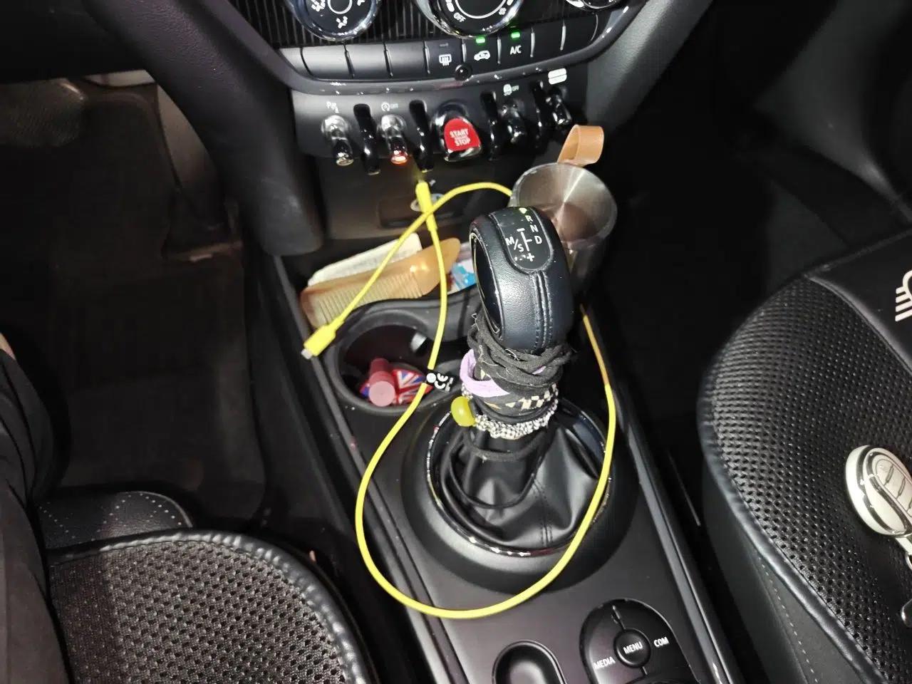 MINI Countryman 2018 1.5T COOPER ALL4 Artist — миниатюра 14