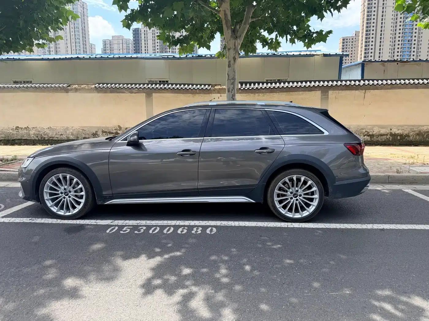 2021 Audi A4 allroad quattro Explorer Edition (Imported) — миниатюра 11