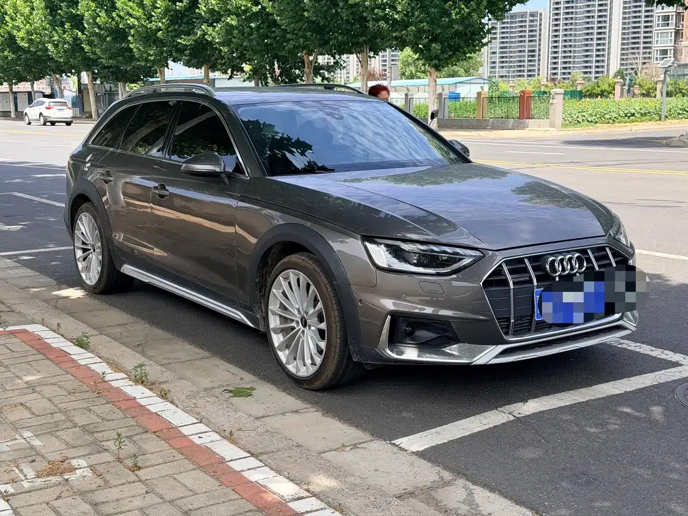 2021 Audi A4 allroad quattro Explorer Edition (Imported) — миниатюра 3