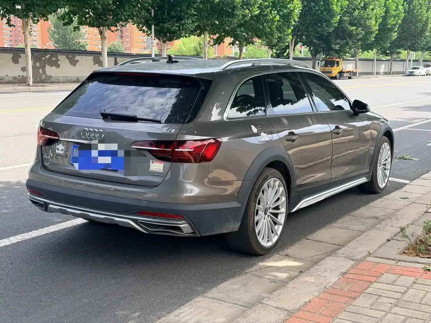 2021 Audi A4 allroad quattro Explorer Edition (Imported) — миниатюра 6