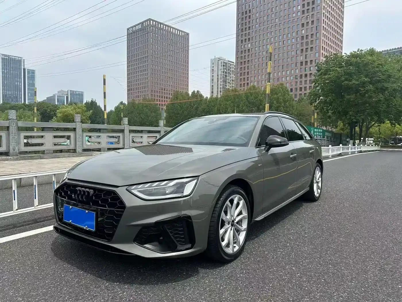 2024 Audi A4 (Imported) Avant 40 TFSI Sporty Model — миниатюра 1