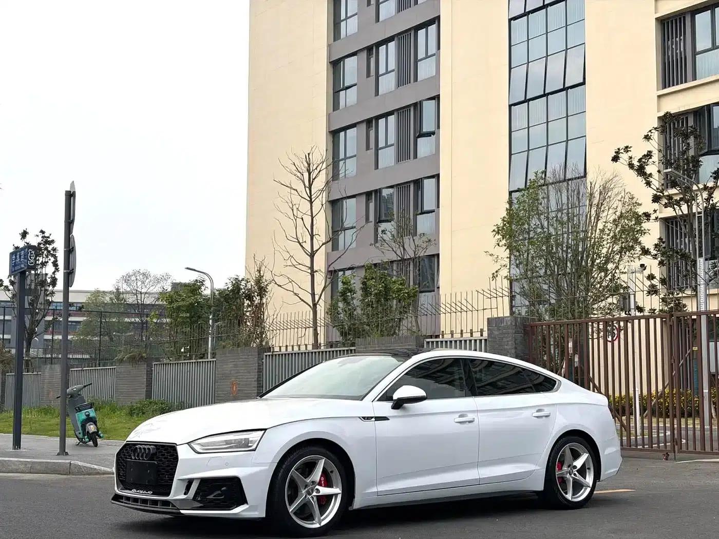 Audi A5 (Imported) 2017 Sportback 40 TFSI Fashion Edition — миниатюра 1