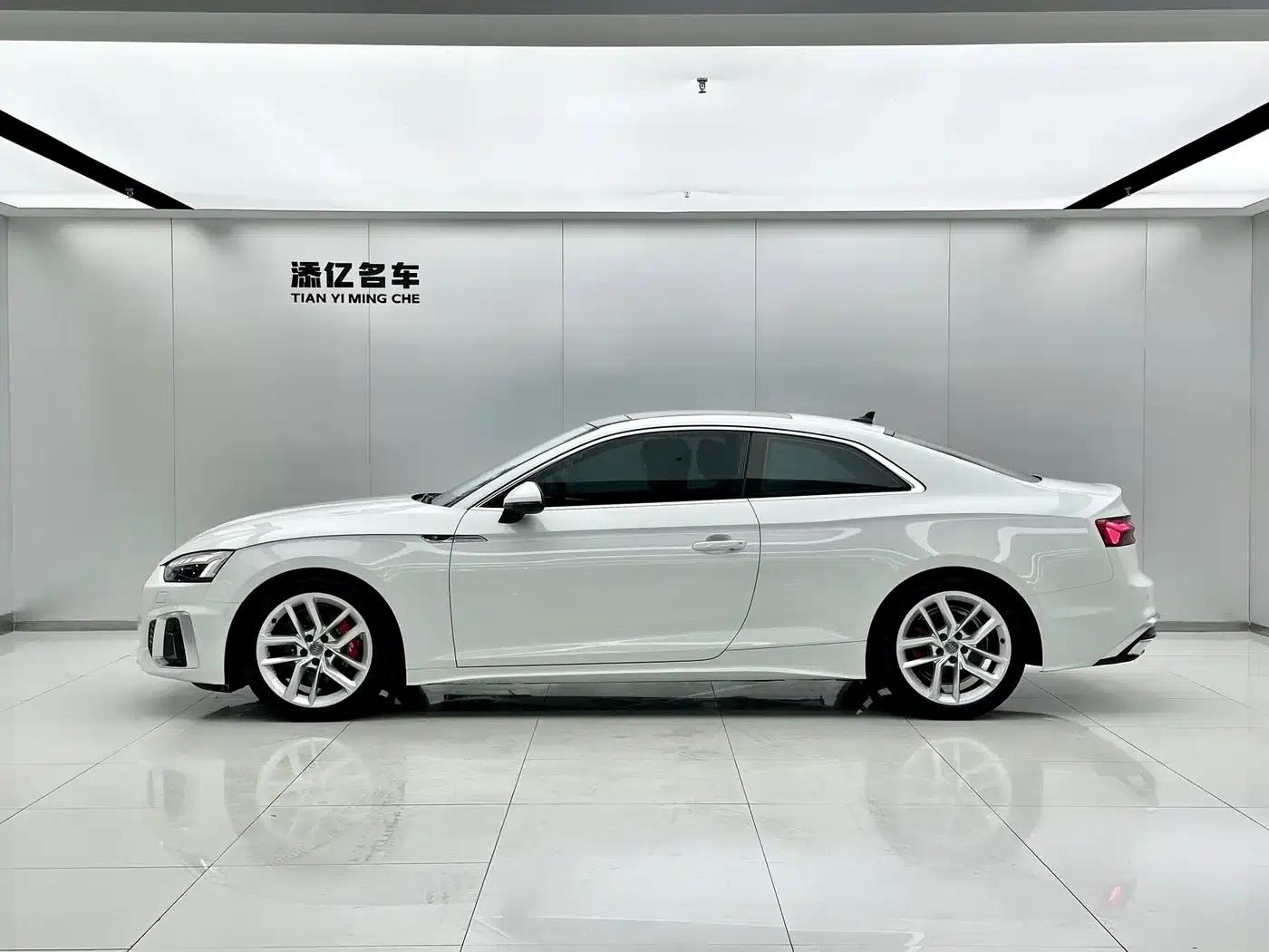 2021 Audi A5 Imported Coupe 40 TFSI Fashion Dynamic Edition — миниатюра 4