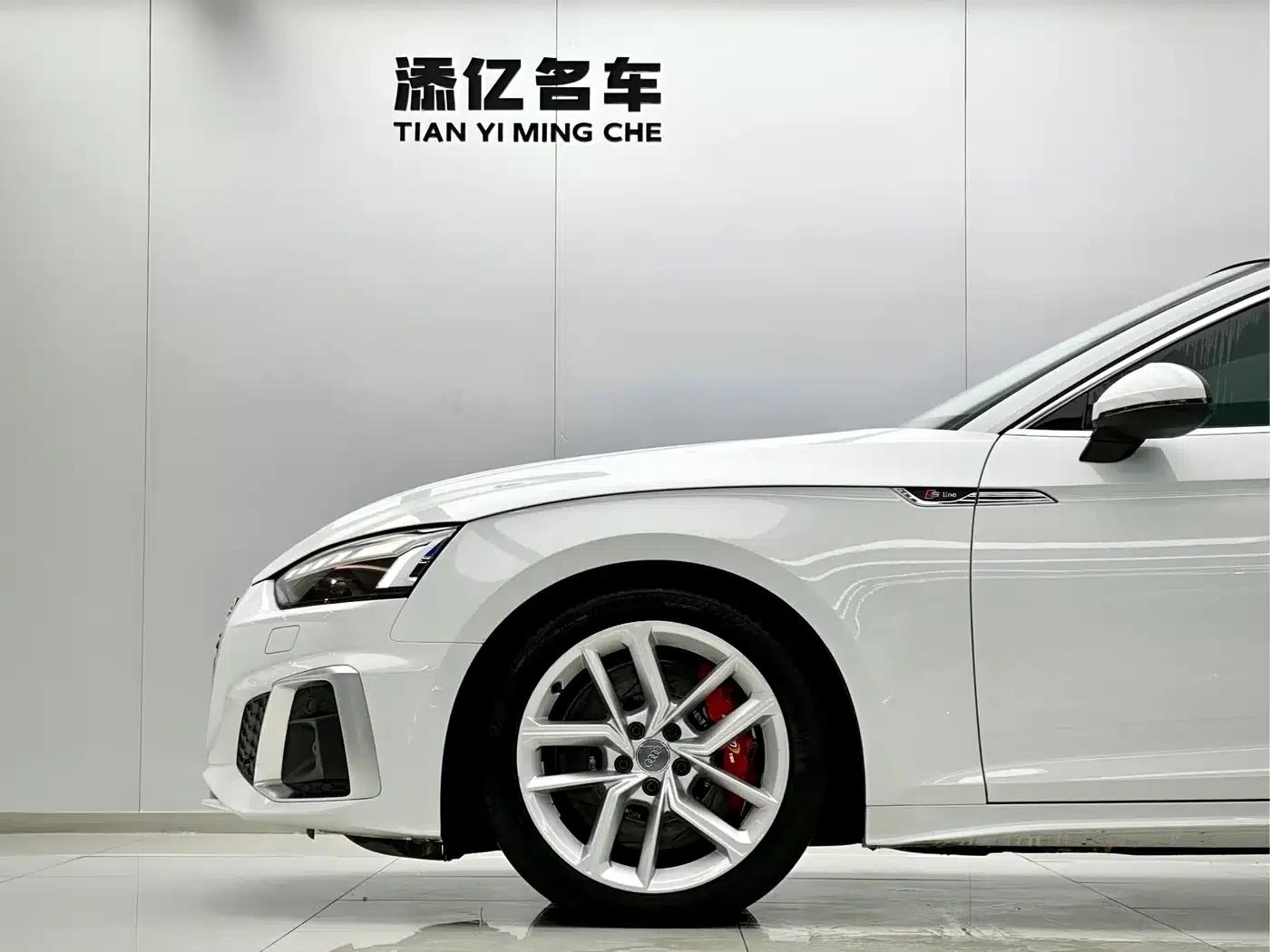 2021 Audi A5 Imported Coupe 40 TFSI Fashion Dynamic Edition — миниатюра 9