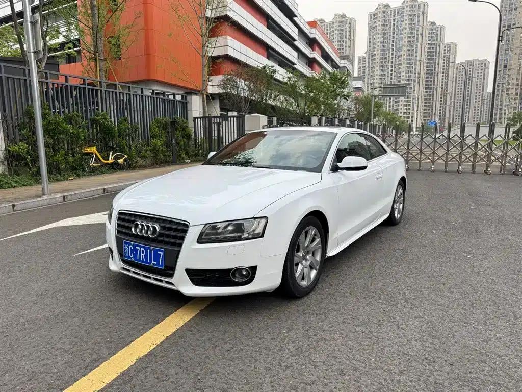 2012 Audi A5 2.0TFSI Coupe (Imported) — миниатюра 1