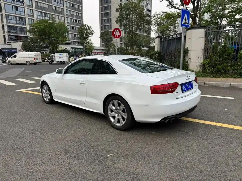 2012 Audi A5 2.0TFSI Coupe (Imported) — миниатюра 4