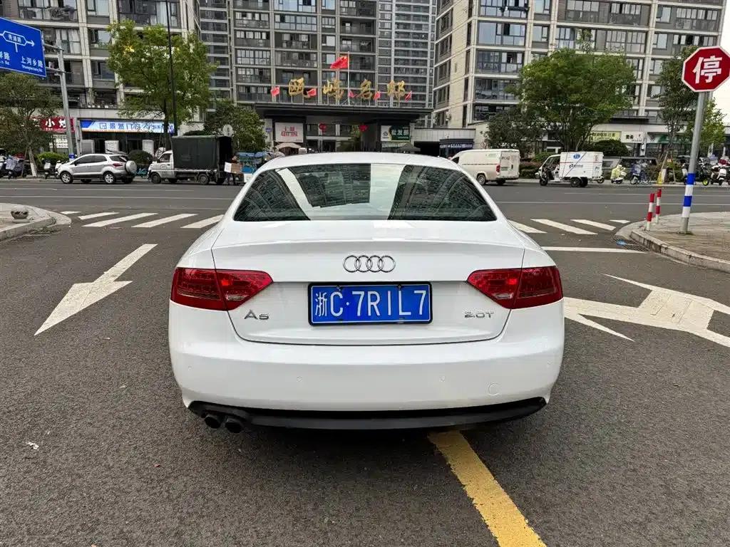 2012 Audi A5 2.0TFSI Coupe (Imported) — миниатюра 5