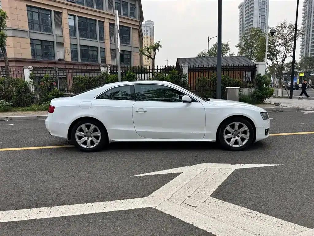 2012 Audi A5 2.0TFSI Coupe (Imported) — миниатюра 7