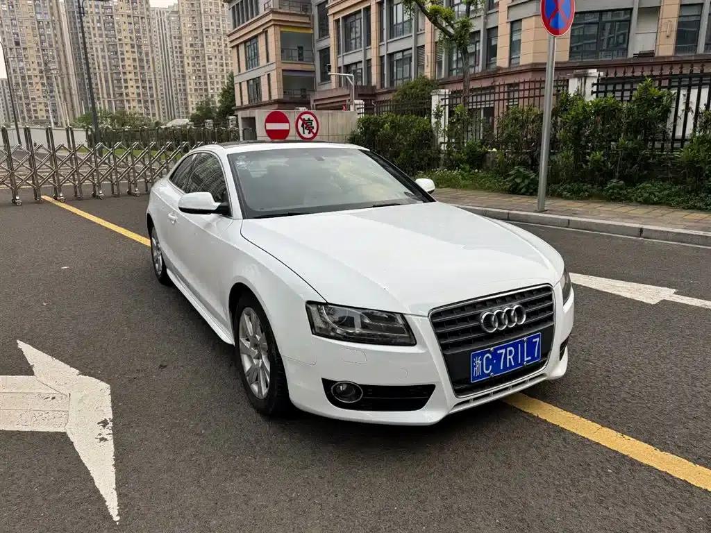 2012 Audi A5 2.0TFSI Coupe (Imported) — миниатюра 8