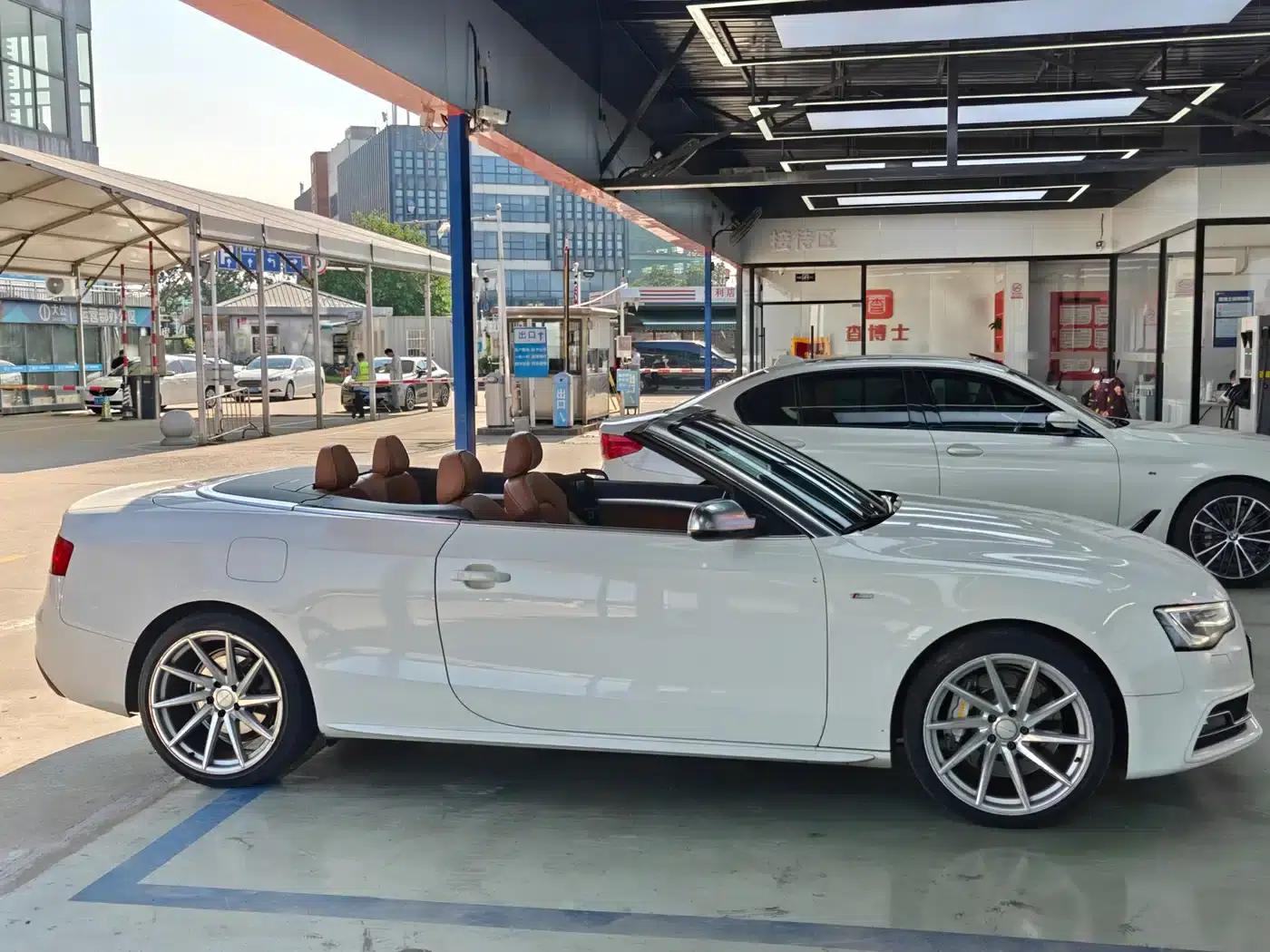 2013 Audi A5 Cabriolet 40 TFSI quattro (Imported) — миниатюра 3