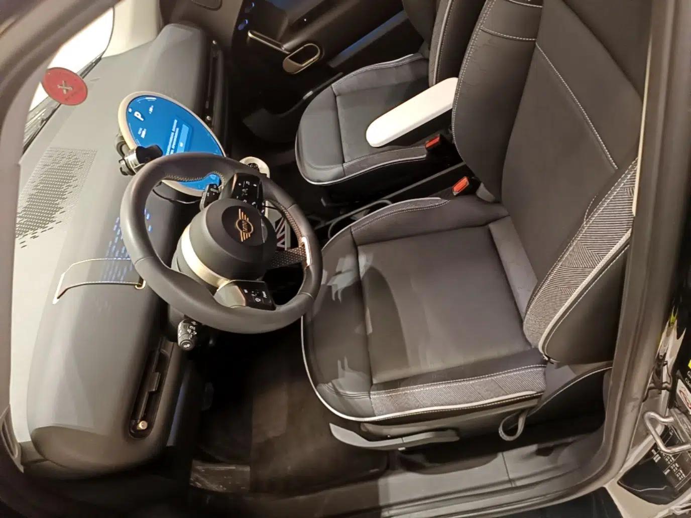 MINI Electric ACEMAN 2024 E Classic Edition — миниатюра 17