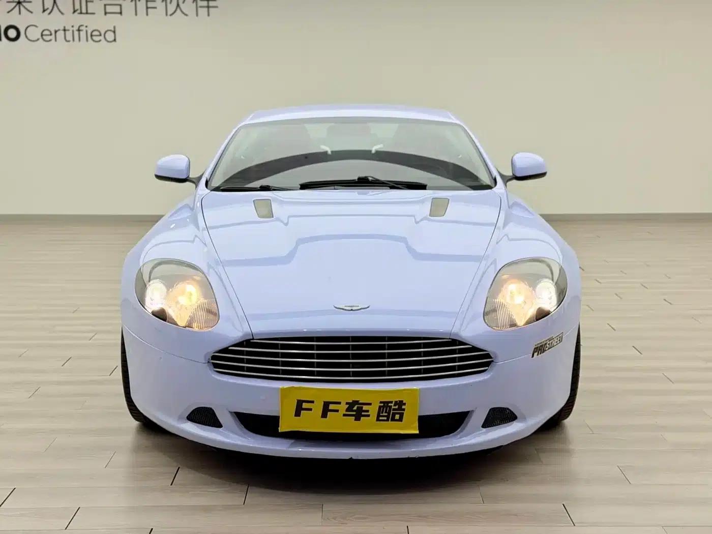 Aston Martin DB9 2011 6.0L Touchtronic Coupe — миниатюра 6