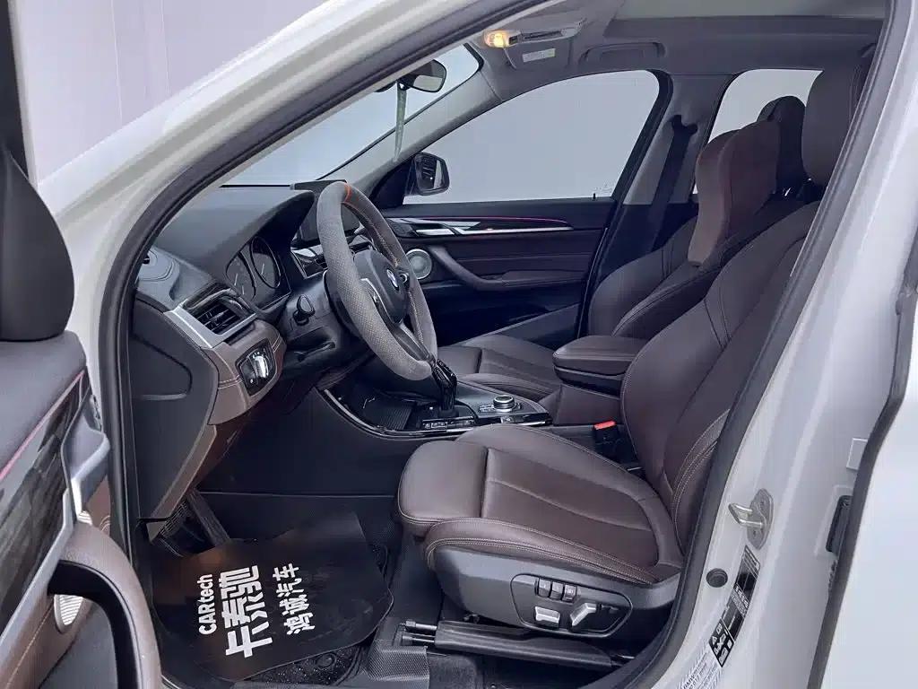 BMW X1 2020 xDrive25Li Premium — миниатюра 18